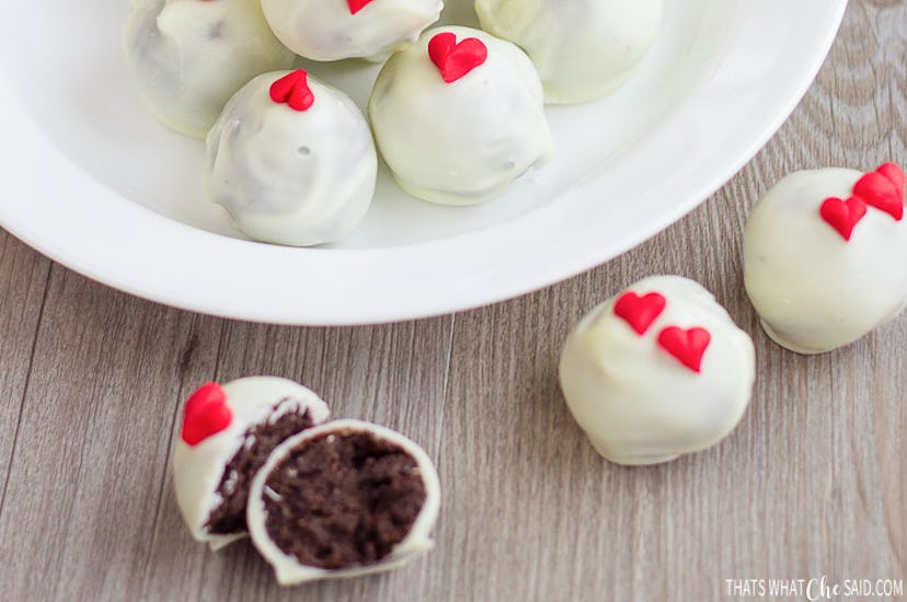 Valentine Oreo Truffles are a Valentine's Day recipe that is completely Pinterest-worthy. 