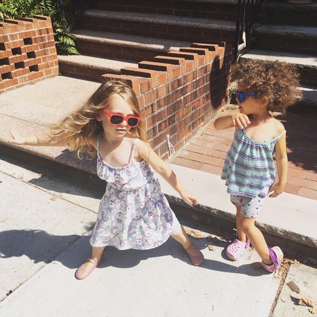 Two toddlers and best friends