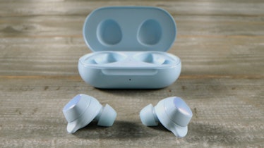 Samsung's Galaxy Buds+ versus AirPods Pro points out a few major differences.