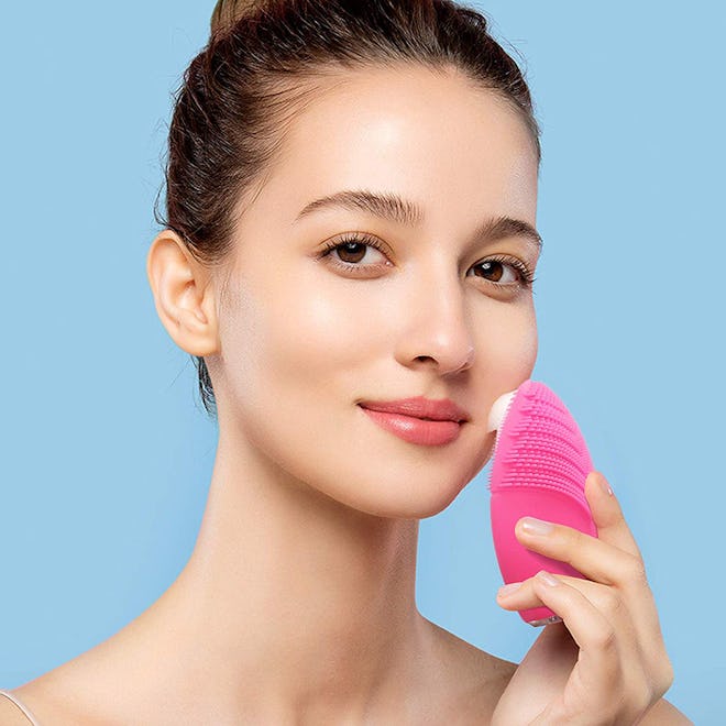 Secom Electric Silicone Cleansing Brush