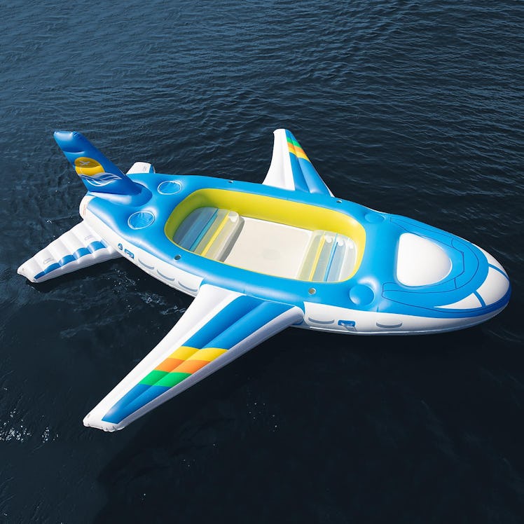 Sam's Club's 18-foot Plane Float is everything you'll need for the perfect summer.