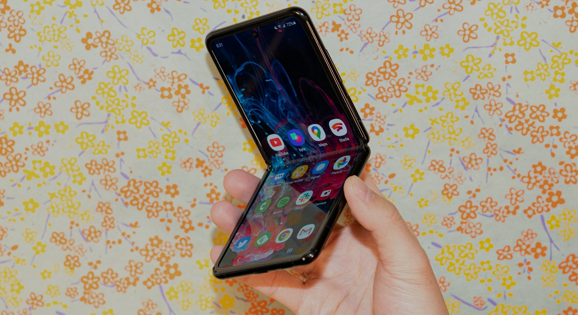 Samsung Galaxy Z Flip Review The Best Folding Phone Ever Do Not Buy It Samsung Galaxy Z Flip Review The Best Folding Phone Ever Do Not Buy It