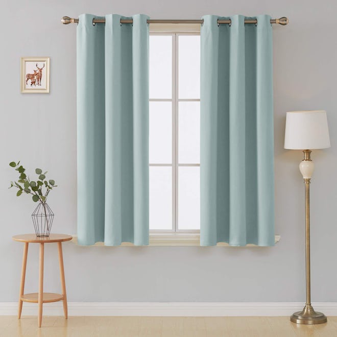Deconovo Thermal Insulated Blackout Curtains