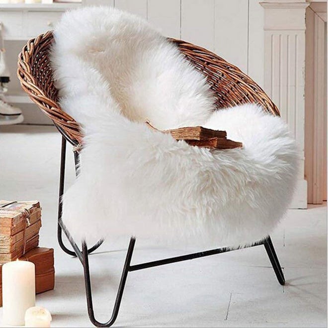 HLZHOU Faux Sheepskin Fur Rug