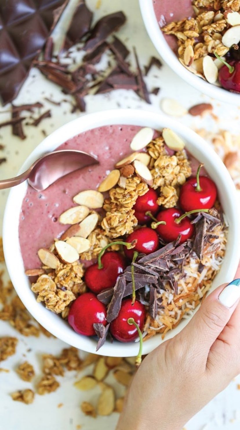 Valentine's Day smoothie bowls give your kids plenty of energy, and have lots of festive touches wit...