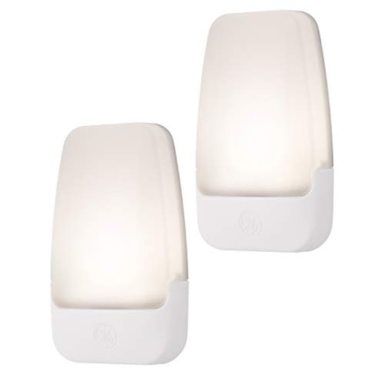 GE LED Dusk-to-Dawn Sensor Lights (2-Pack)