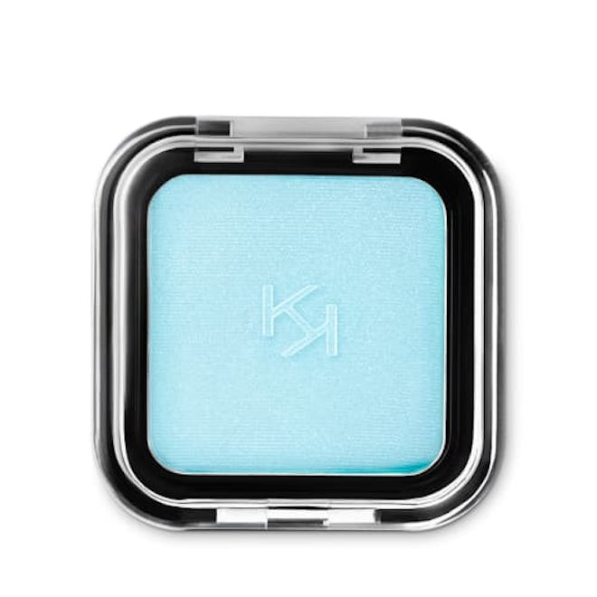 Smart Colour Eyeshadow in 29 Pearly Sky Blue