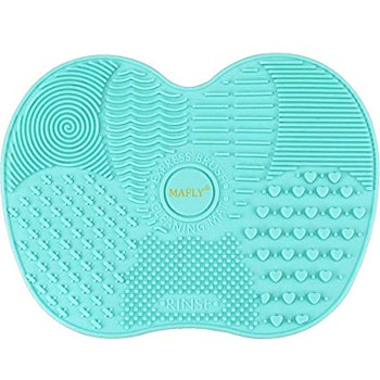 Silicone Makeup Brush Cleaning Mat by MALFLY