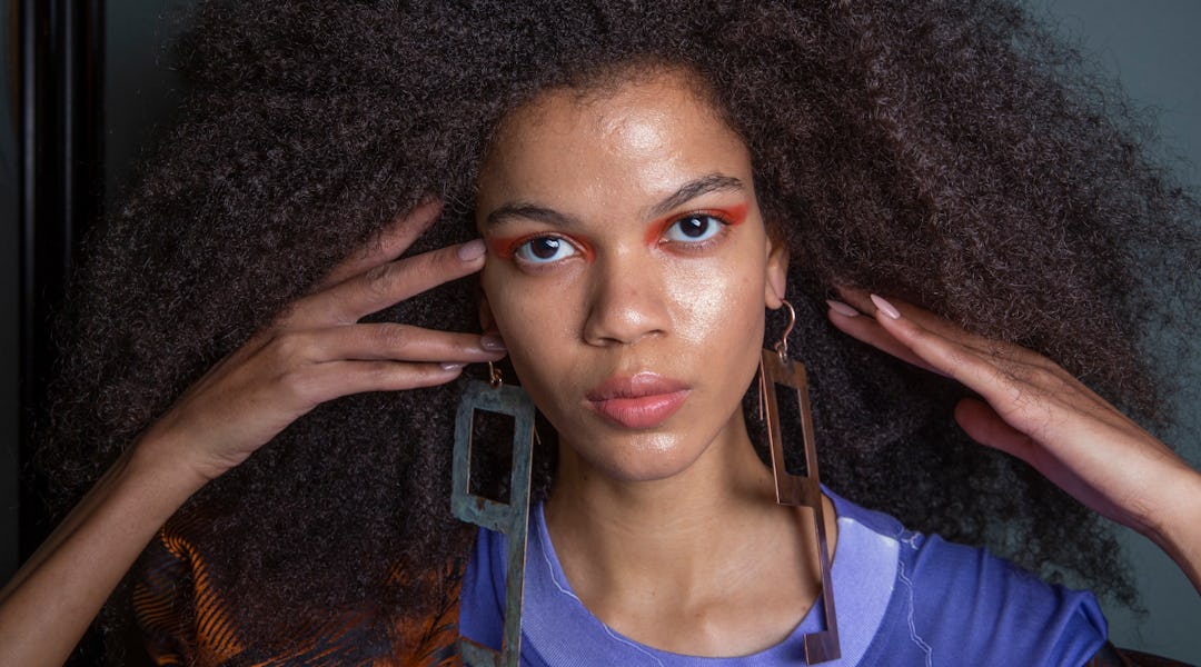 These Paris Fall Winter Makeup Trends Are Bringing Back The 90s