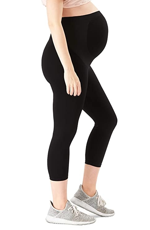 5 Best Maternity Leggings For Petite Women, Because Most Are Just