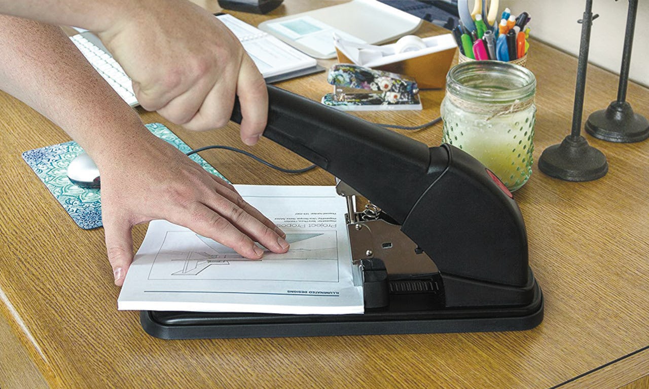The 3 Best HeavyDuty Staplers