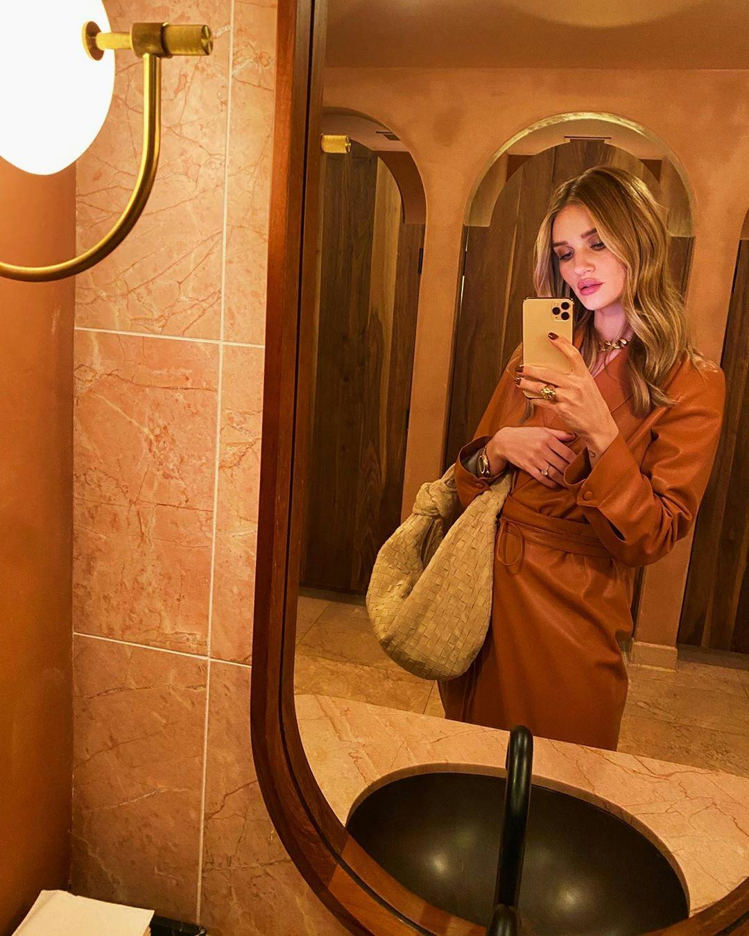 Image result for ALL THE BOTTEGA VENETA ACCESSORIES THAT ROSIE HUNTINGTON-WHITELEY CAN'T GET ENOUGH OF