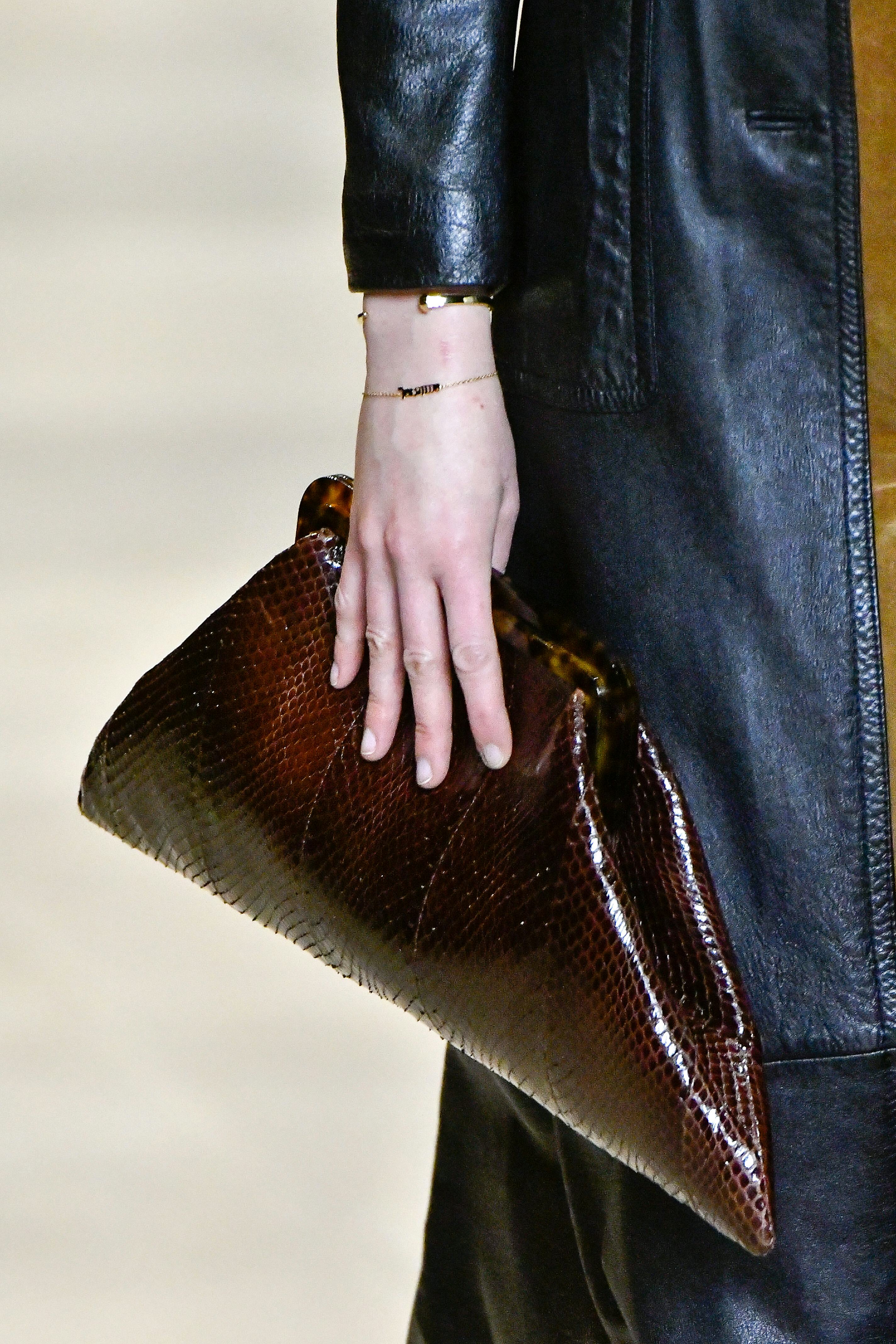 Clutch sale trend 2020