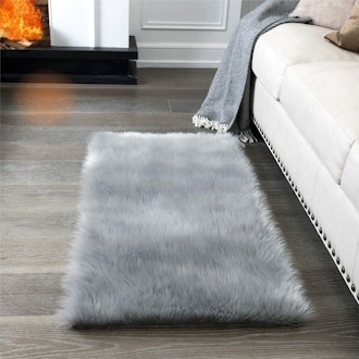 CIICOOL Faux Fur Area Rug