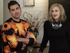 Schitt's Creek is one of the uplifting TV shows on Netflix that fans can watch