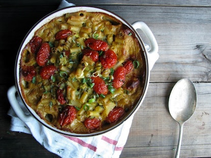 My Darling Lemon Thyme's roast tomato mac and cheese is comfort food in a casserole dish.