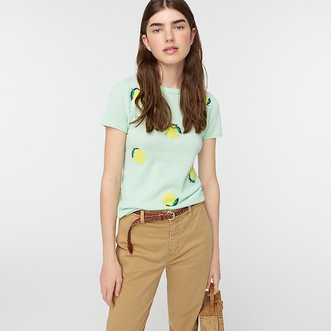 Short-sleeve cashmere T-shirt in lemon print