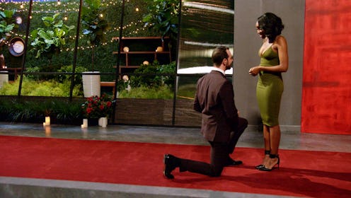 Cameron proposing to Lauren on 'Love Is Blind'