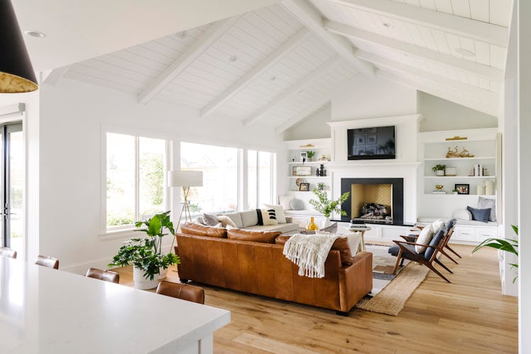 Here's how to get West Elm Zoom backgrounds for a totaly chic video call.