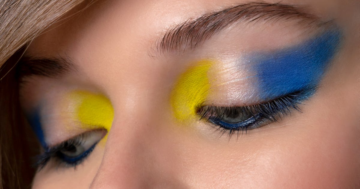 The 2020 Makeup Trends For Minimalists Maximalists Everyone In Between