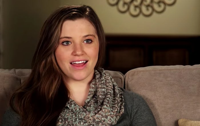 Joy-Anna Duggar took to Instagram to share a 19 week bump update with her fans and followers. 