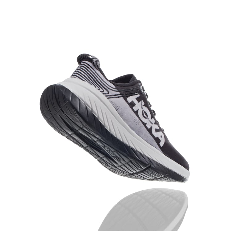 Hoka One One Carbon X