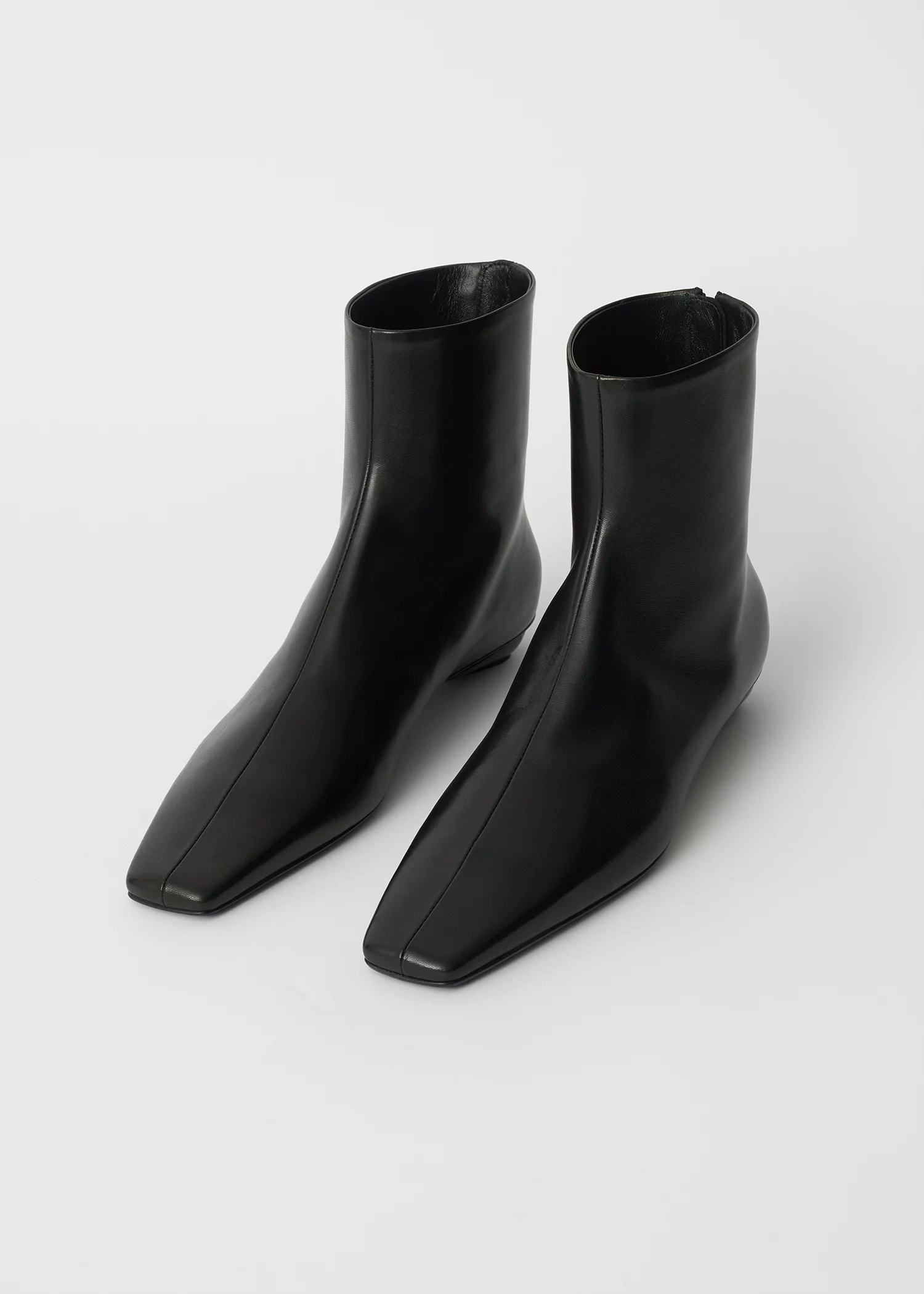 flat square toe boots