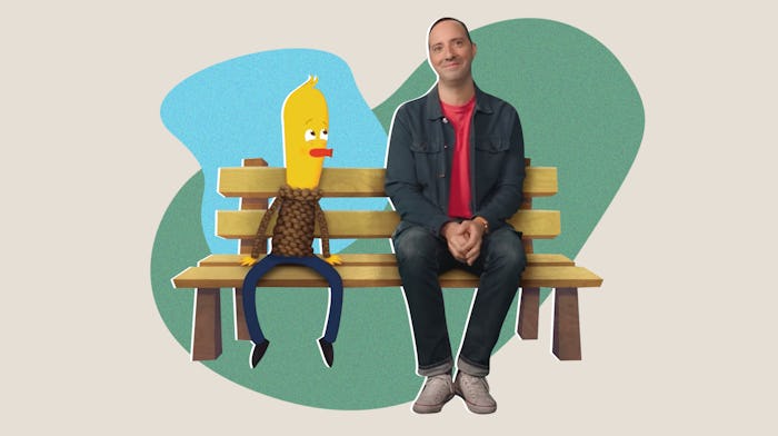 Tony Hale, star of Archibald's Next Big Thing on Netflix, chats with Romper about how his chicken ch...