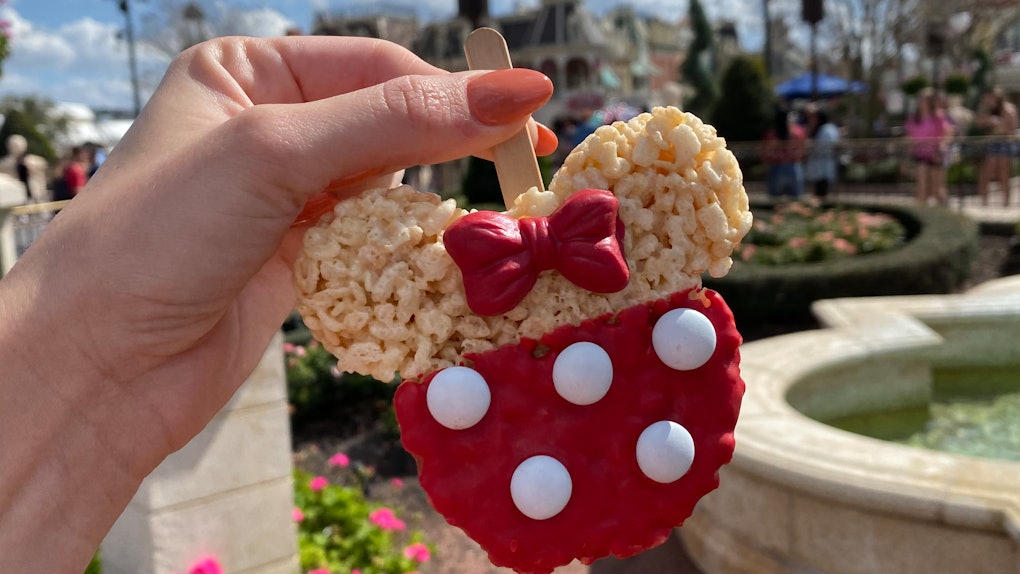 The Disneyfoodblog Instagram Account Is The Ultimate Guide To The Best Park Finds