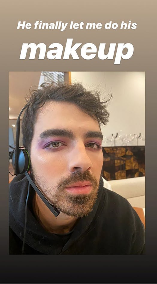 Sophie Turner did Joe Jonas' makeup and the photos are priceless.