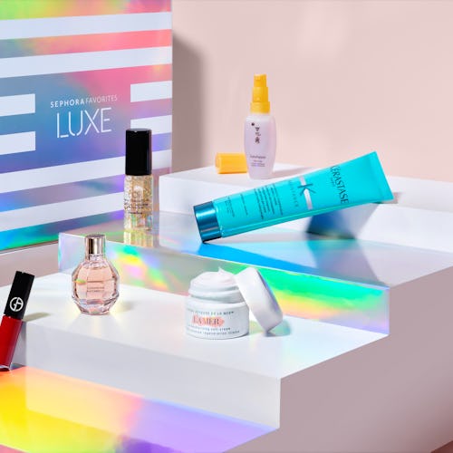 Beauty samples included in the Sephora Favorites Luxe set.