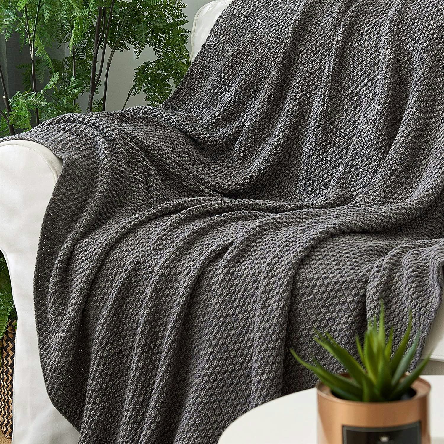 The 6 Best NonShedding Blankets