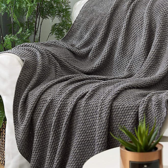 Longhui bedding Grey Knitted Throw Blanket