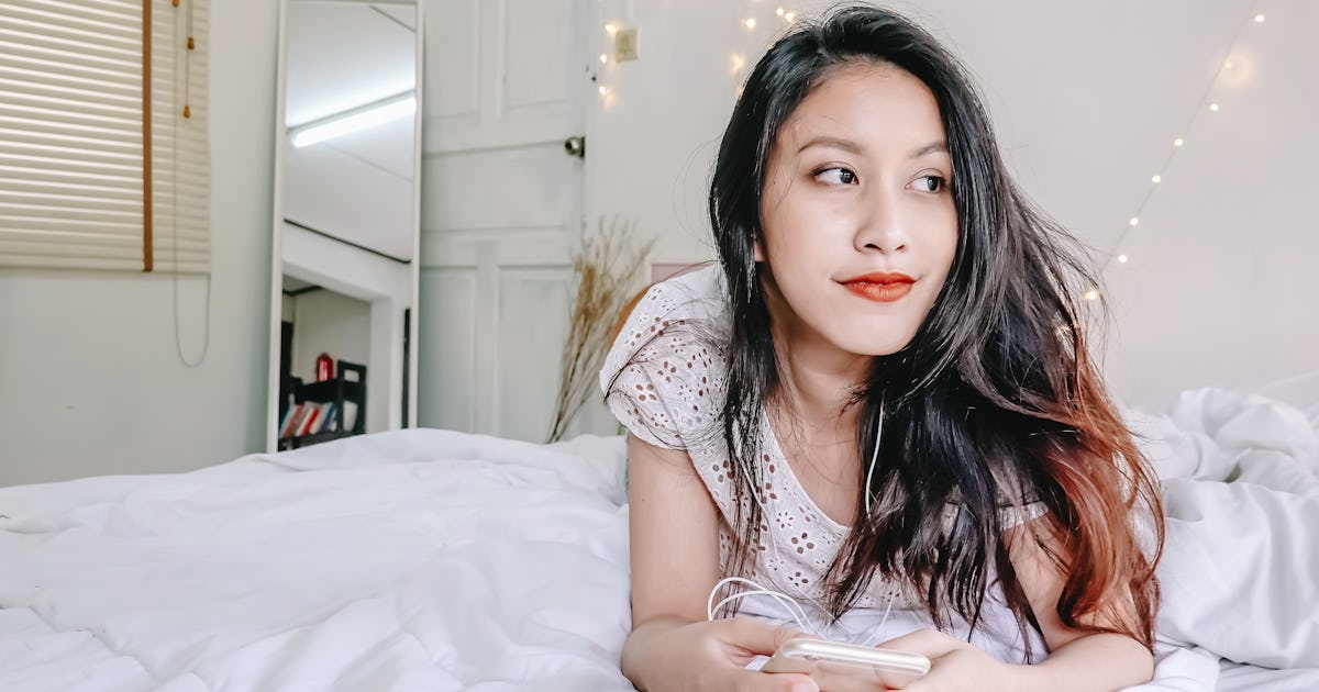 The Sexy Song Lyrics To Send Your Partner Based On Their Zodiac Sign The Sexy Song Lyrics To Send Your Partner Based On Their Zodiac Sign