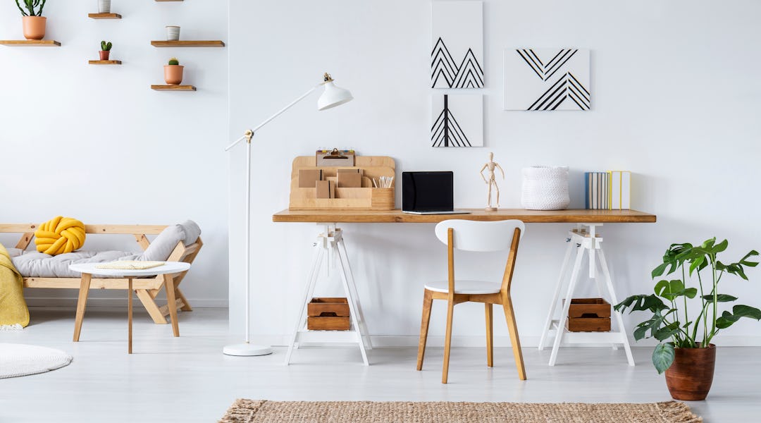 Featured image of post Work From Home Office Inspiration : Mentally leaving home mode and entering work mode can be difficult if you never physically leave your house and your bed is only steps away.