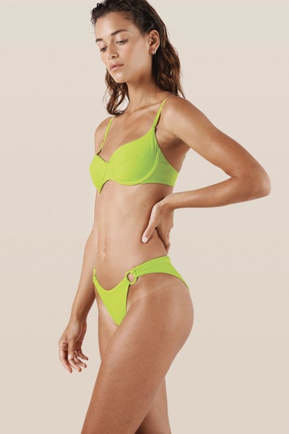 7 Swimsuit Trends For That Brands Expect To Dominate