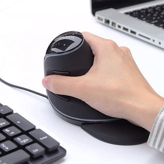 Delux Ergonomic Vertical Mouse With Removable Wrist Rest