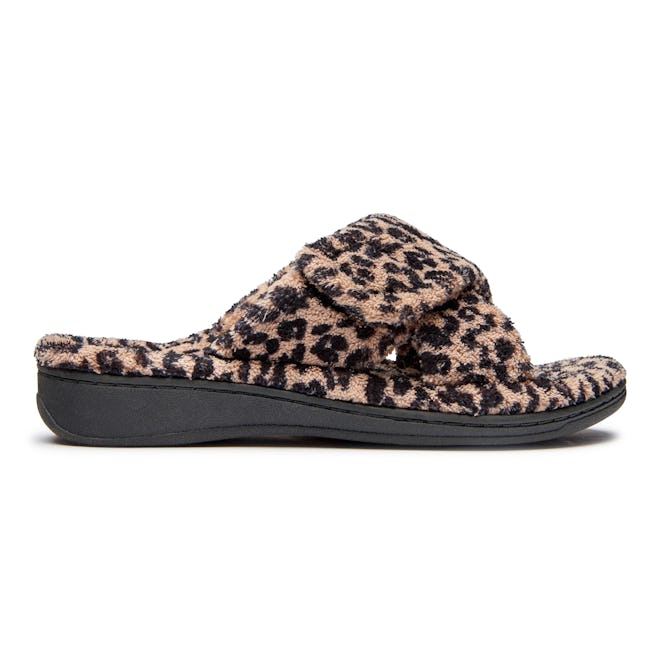 Vionic Leopard Slippers