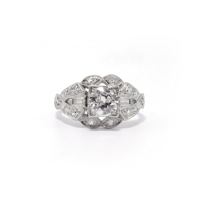 Art Deco Engagement Ring in Platinum