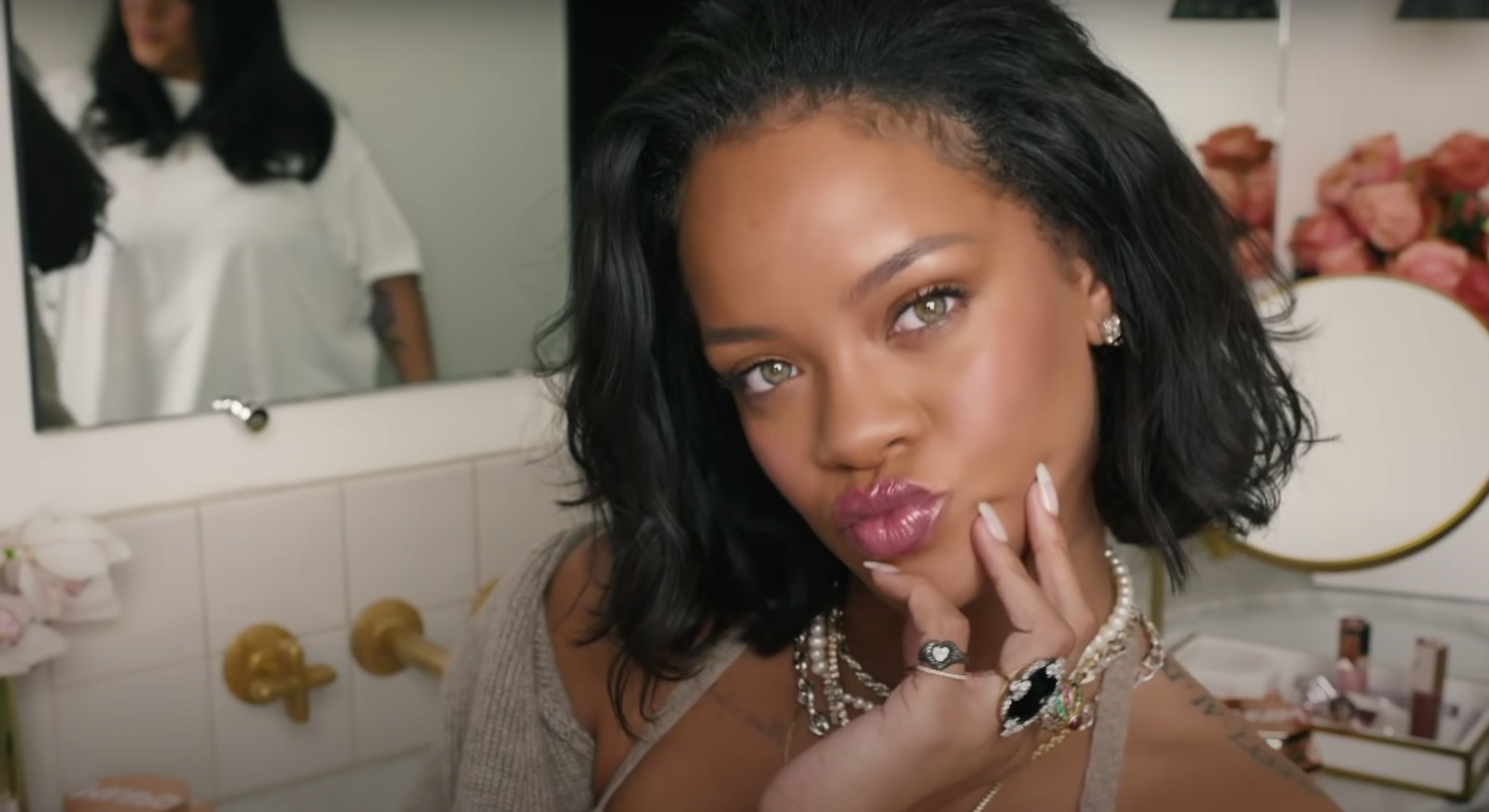 Rihanna's Summer Fenty Face Tutorial Is A No-Makeup Makeup Dream