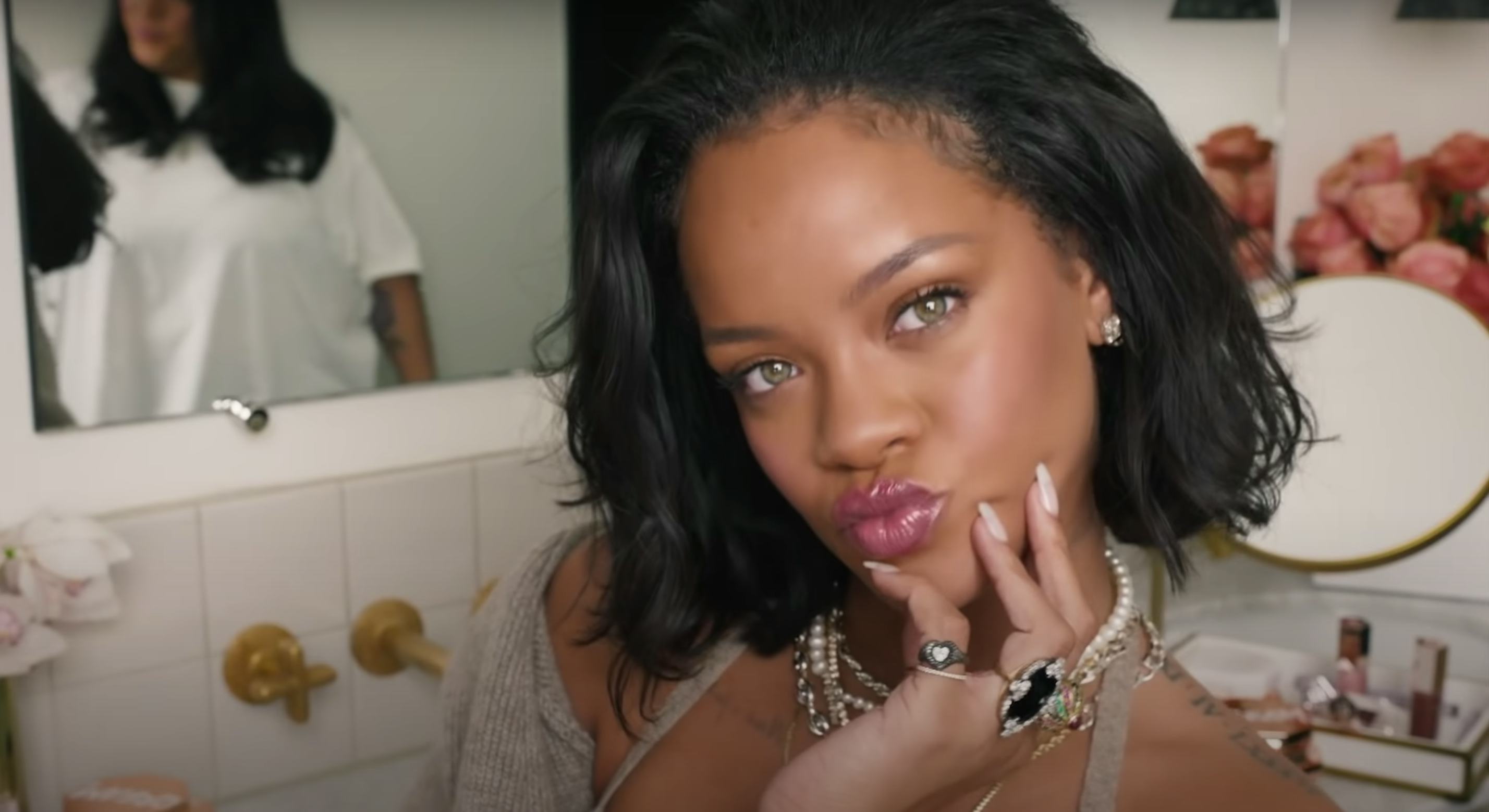 Rihanna's Summer Fenty Face Tutorial Is A No-Makeup Makeup Dream