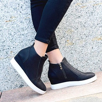 VANDIMI Wedge Sneakers