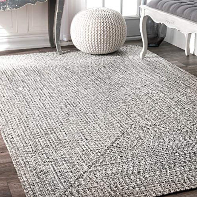 nuLOOM Lefebvre Braided Indoor/Outdoor Rug