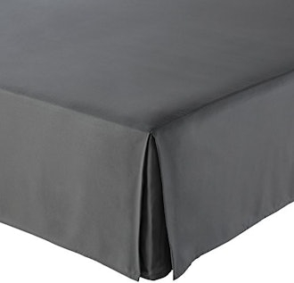 AmazonBasics Pleated Bed Skirt (Queen) 