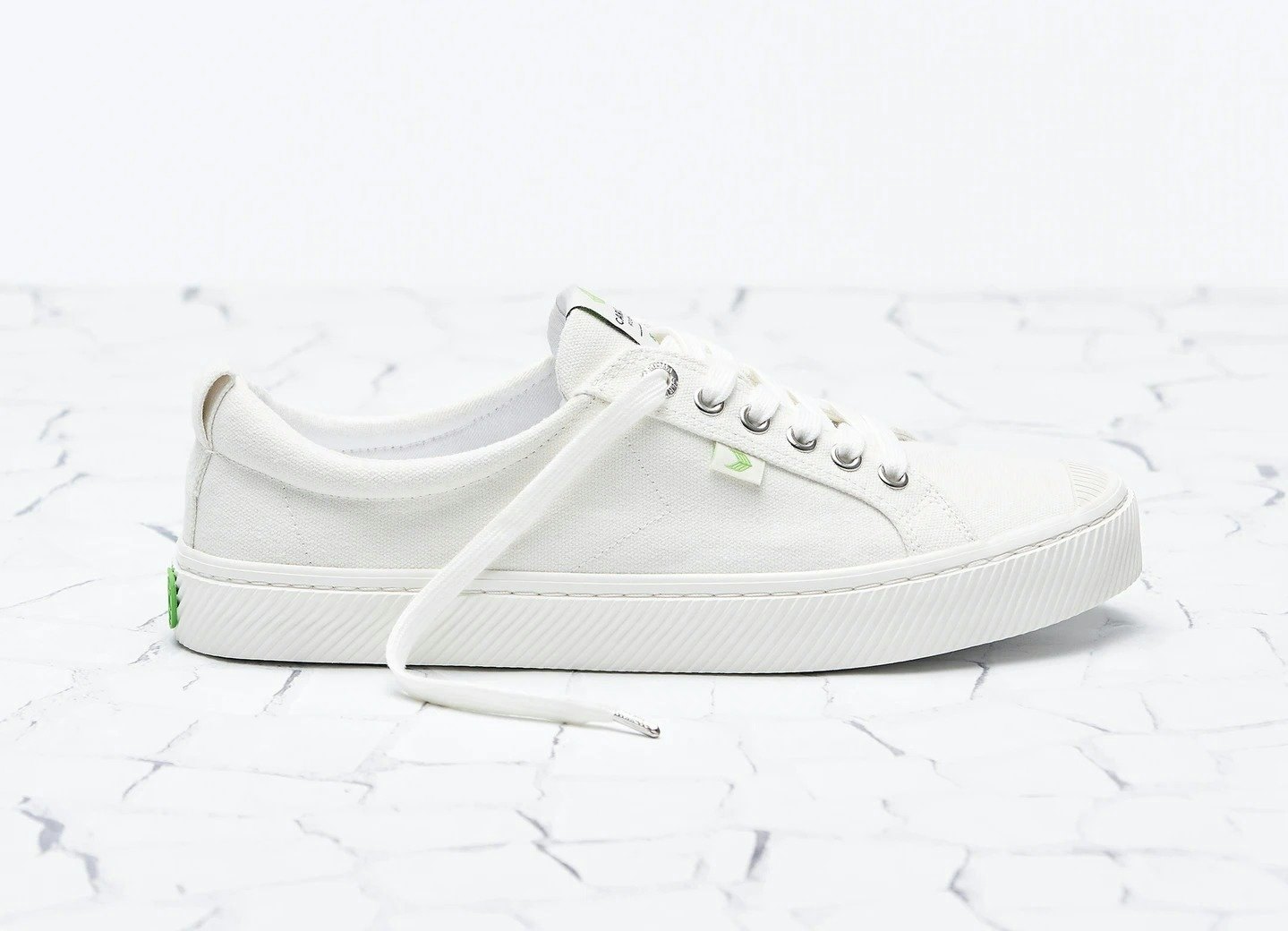 shoes that look like stan smiths