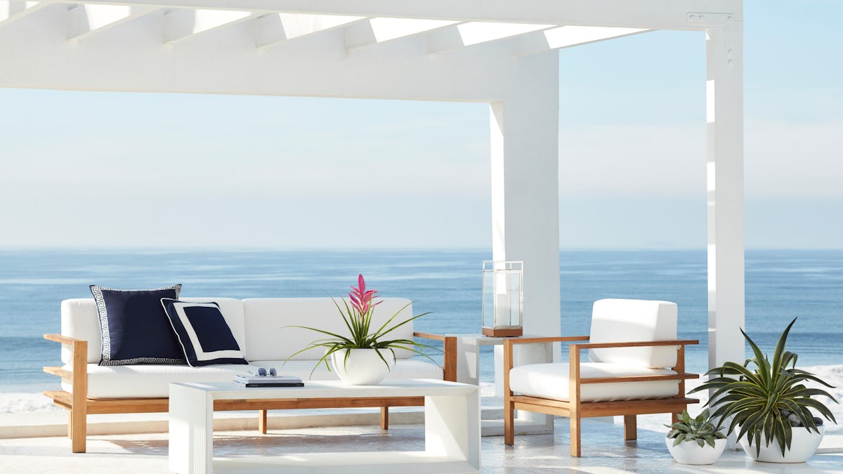 The 14 Best Zoom Home Backgrounds To Give Your Room A Virtual Makeover