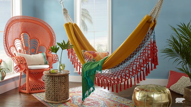 The 14 Best Zoom Home Backgrounds To Give Your Room A Virtual Makeover While zoom virtual backgrounds isn't the video conferencing application's most essential feature, it's undoubtedly the most fun. the 14 best zoom home backgrounds to