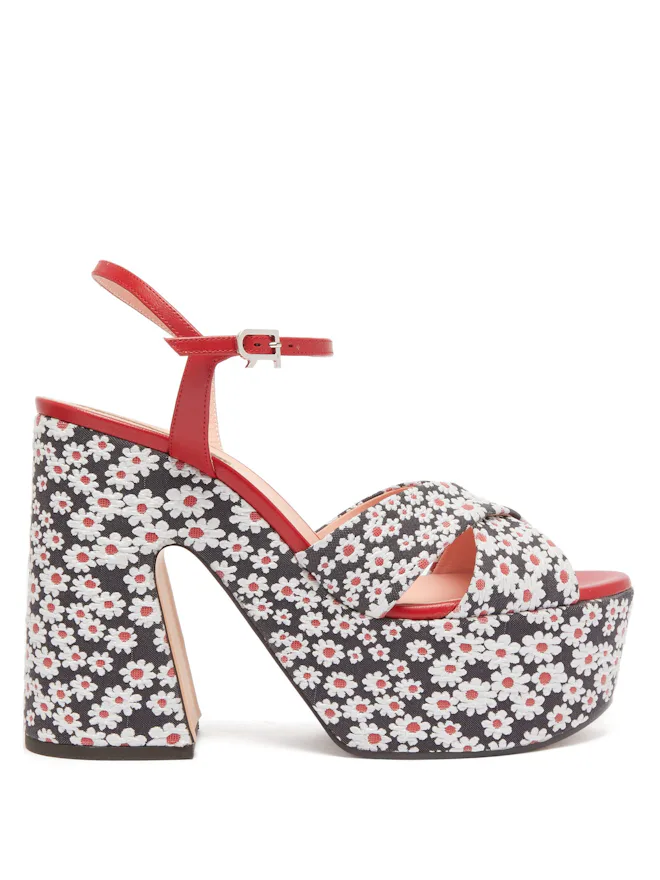 4 Platform Sandal Styles That Instantly Lift Your Spring Look