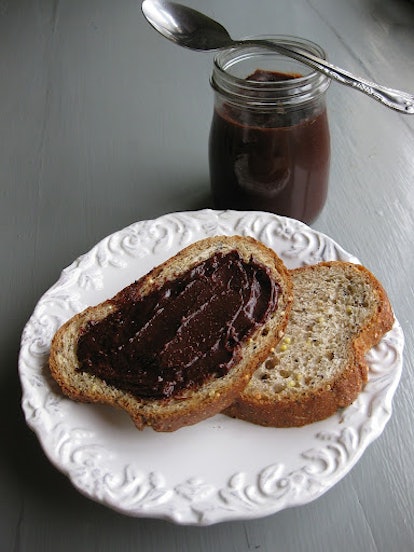 This Nutella dupe recipe is perfect when you are out of flour.