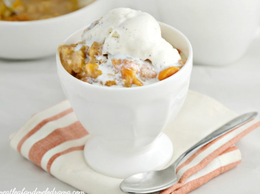 crock pot peach cobbler recipe from Meatloaf and Melodrama is the perfect warm-weather dessert
